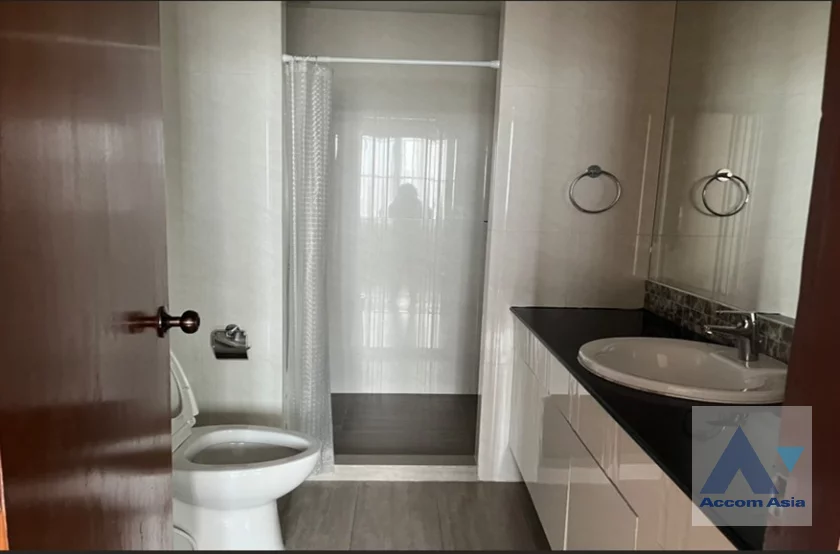 21  3 br Condominium For Rent in Sathorn ,Bangkok MRT Khlong Toei at Baan Yen Akard 20543