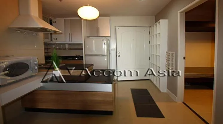 unitAsoke Place Condominium