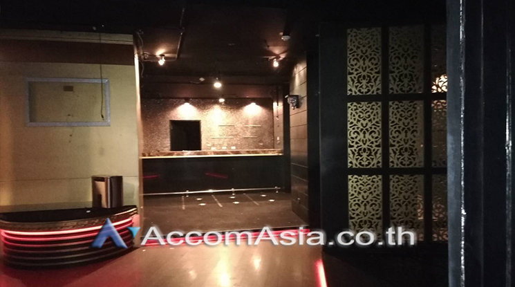 5  Retail / Showroom For Rent in Sukhumvit ,Bangkok MRT Sukhumvit - BTS Asok at Retail Space for RENT 1412631