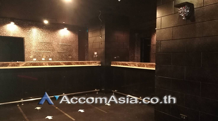 6  Retail / Showroom For Rent in Sukhumvit ,Bangkok MRT Sukhumvit - BTS Asok at Retail Space for RENT 1412631