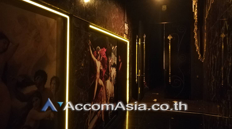 7  Retail / Showroom For Rent in Sukhumvit ,Bangkok MRT Sukhumvit - BTS Asok at Retail Space for RENT 1412631