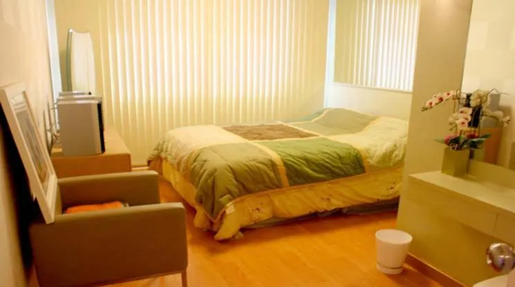 unit 3 Bedrooms  Condominium For Rent in Sukhumvit, Bangkok  near MRT Phetchaburi - BTS Asok - MRT Sukhumvit (1512663)