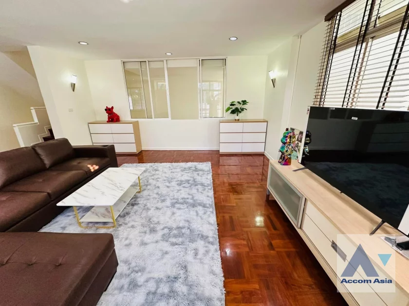 6  5 br House For Rent in Sukhumvit ,Bangkok BTS Phrom Phong 2312674