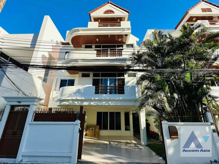  2  5 br House For Rent in Sukhumvit ,Bangkok BTS Phrom Phong 2312674