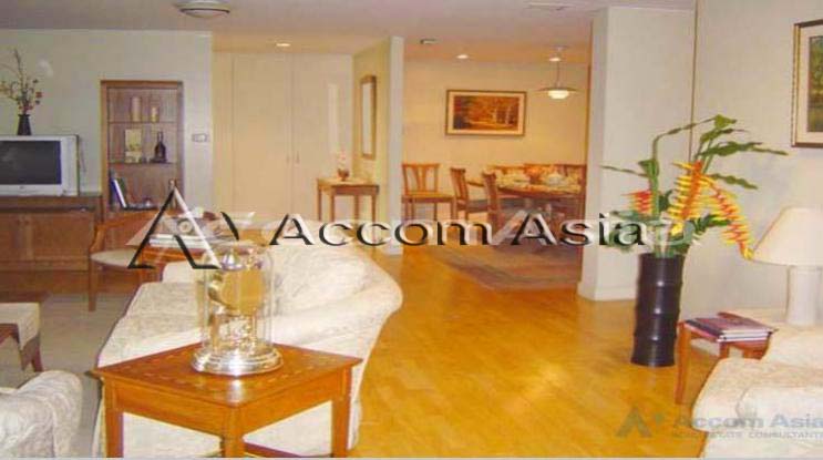 4  4 br Apartment For Rent in Sathorn ,Bangkok MRT Lumphini - BTS Sala Daeng at Children Dreaming Place - Garden 1412762