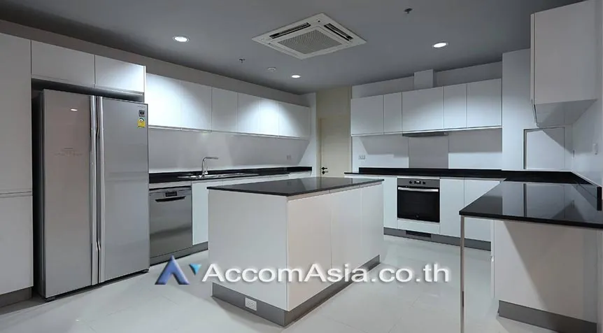 4  3 br Apartment For Rent in Sukhumvit ,Bangkok BTS Phrom Phong at High-Rise Serviced Apartment Near The Em District 1412782