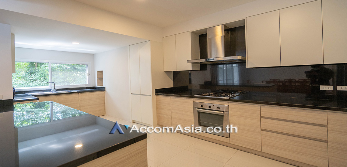 5  3 br Apartment For Rent in Sathorn ,Bangkok BTS Chong Nonsi at Cozy Low-Rise Apartment in a Premium Compound 1412786