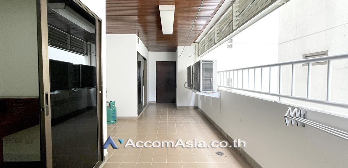 5  3 br Apartment For Rent in Sukhumvit ,Bangkok BTS Phrom Phong at Greenery garden and privacy 1412789