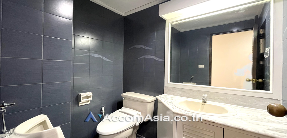 6  3 br Apartment For Rent in Sukhumvit ,Bangkok BTS Phrom Phong at Greenery garden and privacy 1412789