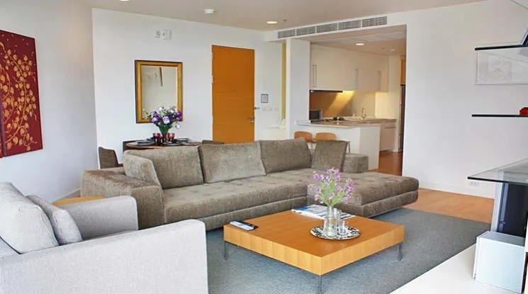 unit 2 Bedrooms  Apartment For Rent in Charoen Nakhon, Bangkok  (1512815)
