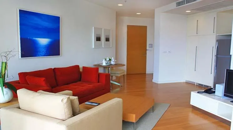 unit 1 Bedroom  Apartment For Rent in Charoen Nakhon, Bangkok  near BTS Saphan Taksin (1412819)