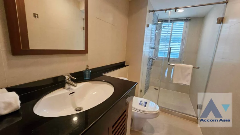 18  3 br Apartment For Rent in Silom ,Bangkok BTS Surasak at High-end Low Rise  1412830