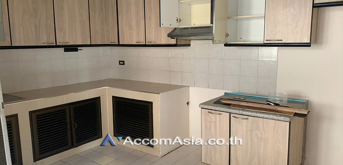 5  2 br Apartment for rent and sale in Sukhumvit ,Bangkok BTS Phrom Phong at Exudes classic comfort 1412897