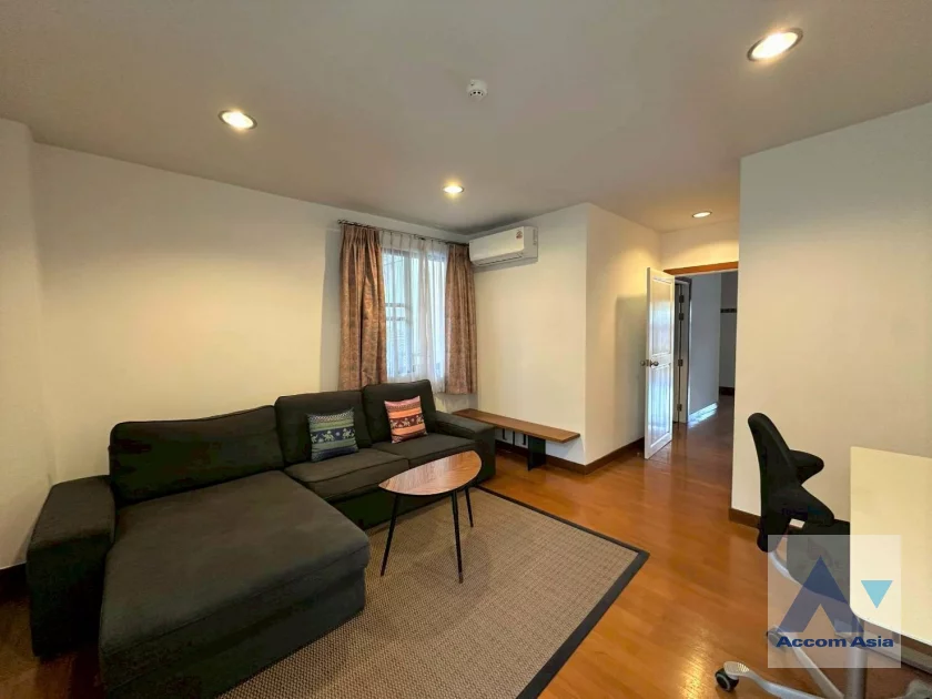  1  4 br Apartment For Rent in Sathorn ,Bangkok BTS Sala Daeng - MRT Lumphini at Secluded Ambiance 20565