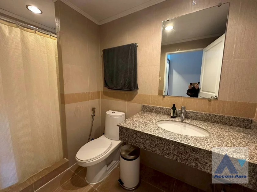 18  4 br Apartment For Rent in Sathorn ,Bangkok BTS Sala Daeng - MRT Lumphini at Secluded Ambiance 20565
