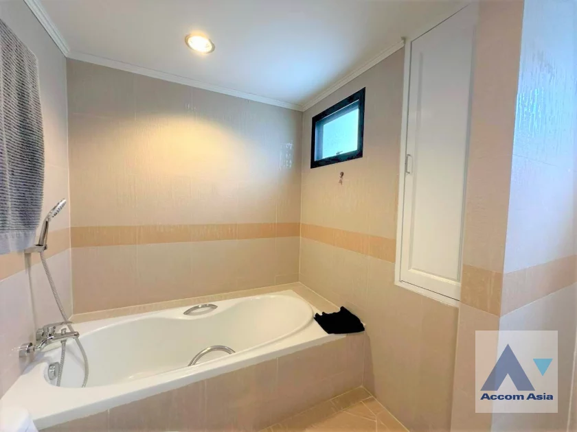 21  4 br Apartment For Rent in Sathorn ,Bangkok BTS Sala Daeng - MRT Lumphini at Secluded Ambiance 20565