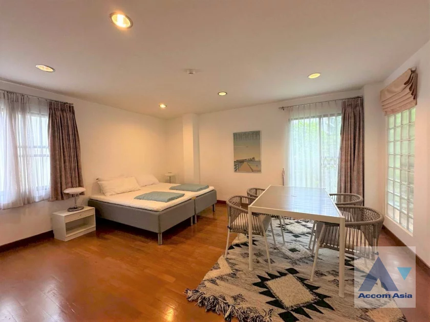11  4 br Apartment For Rent in Sathorn ,Bangkok BTS Sala Daeng - MRT Lumphini at Secluded Ambiance 20565