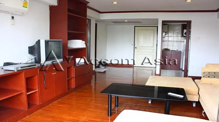 unit 2 Bedrooms  Apartment For Rent in Phaholyothin, Bangkok  near BTS Ari (1413036)