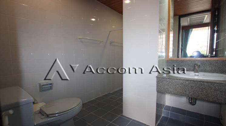 7  1 br Apartment For Rent in Phaholyothin ,Bangkok BTS Ari at Low rise building 1413038