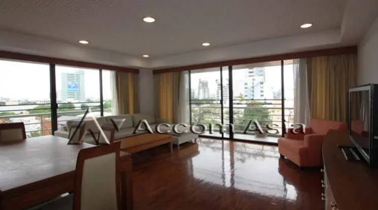 unit 2 Bedrooms  Apartment For Rent in Phaholyothin, Bangkok  near BTS Ari (1413040)