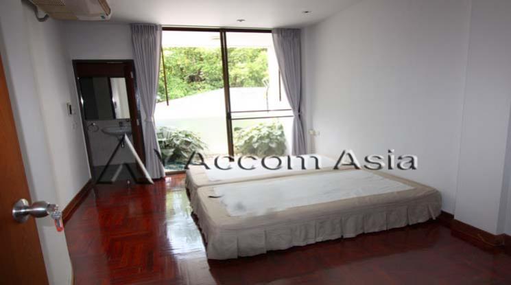 7  5 br Townhouse for rent and sale in Sathorn ,Bangkok MRT Lumphini - BTS Sala Daeng at A serene townhouse nestled in the city center  50064