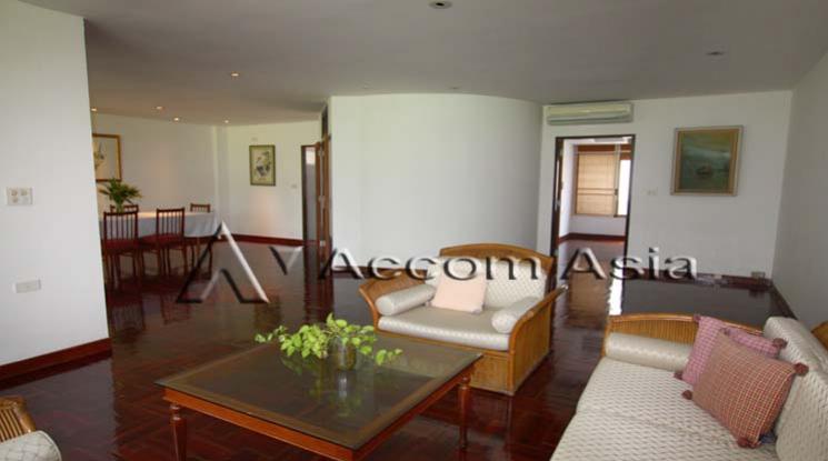  1  5 br Townhouse For Rent in Sathorn ,Bangkok MRT Lumphini - BTS Sala Daeng at A serene townhouse nestled in the city center  50064