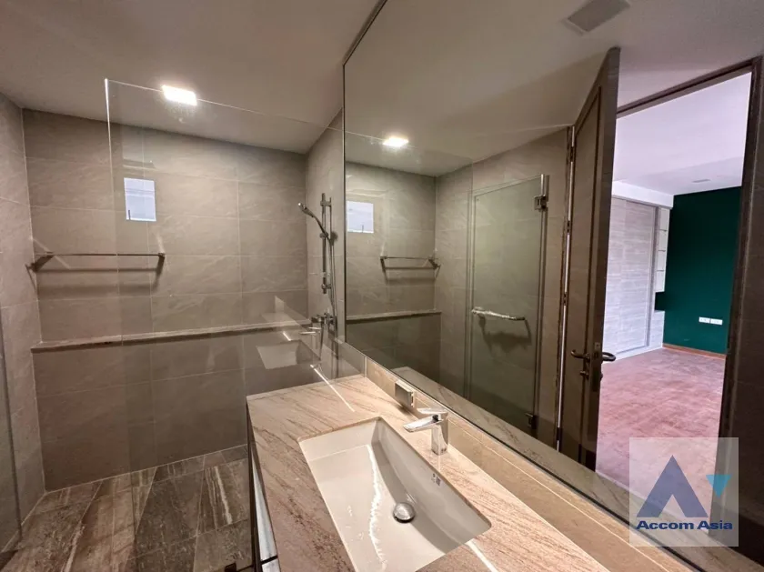 7  4 br Apartment For Rent in Sathorn ,Bangkok BTS Chong Nonsi at The Lush Greenery Residence 10112