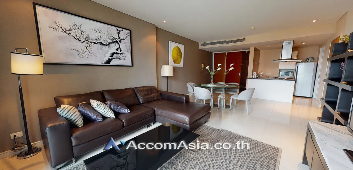 Pet friendly |  Fullerton Sukhumvit Condominium  2 Bedroom for Rent BTS Ekkamai in Sukhumvit Bangkok