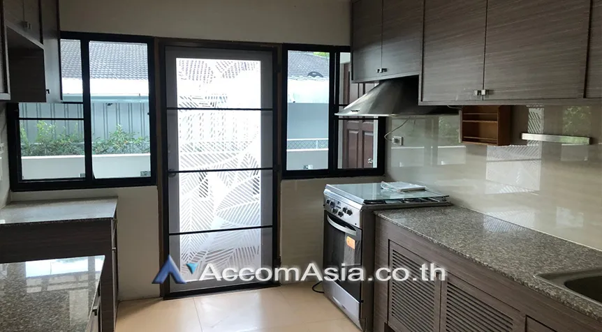 unit 4 Bedrooms  Townhouse For Rent in Sukhumvit, Bangkok  near BTS Asok - MRT Sukhumvit (2513275)
