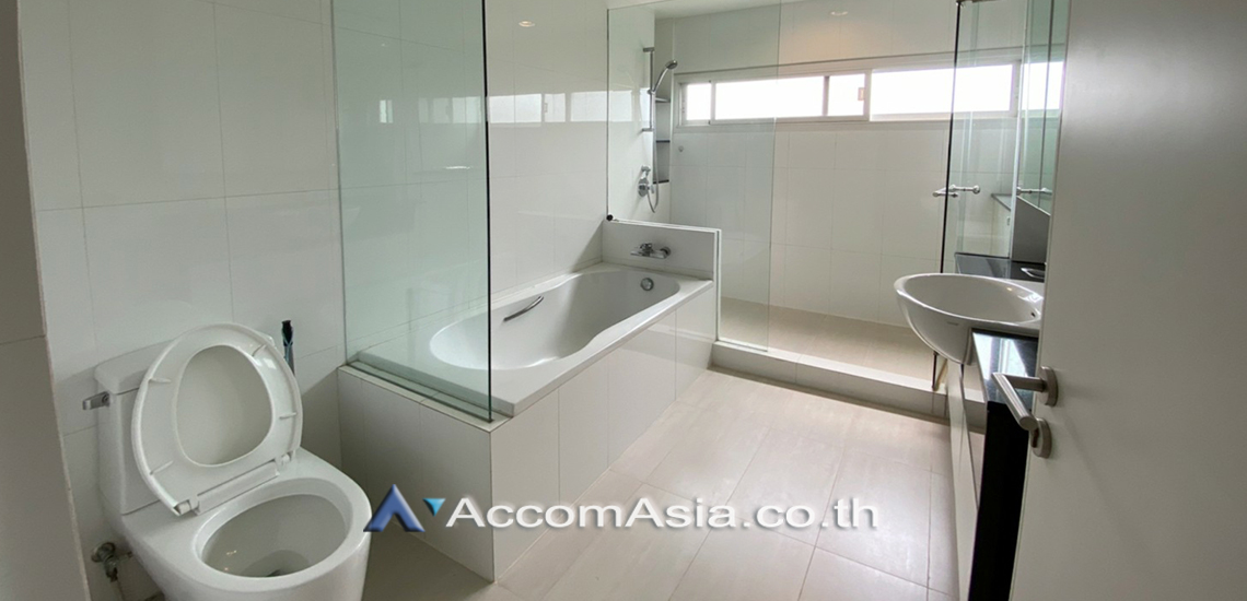 11  4 br Apartment For Rent in Sathorn ,Bangkok BTS Chong Nonsi at Cozy Low-Rise Apartment in a Premium Compound 1413277