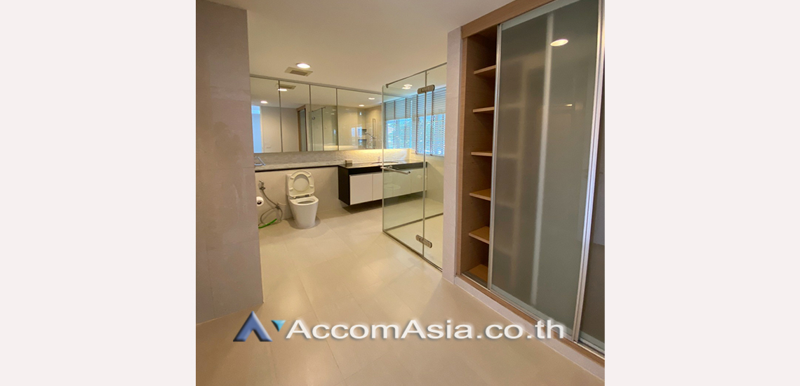 13  4 br Apartment For Rent in Sathorn ,Bangkok BTS Chong Nonsi at Cozy Low-Rise Apartment in a Premium Compound 1413277