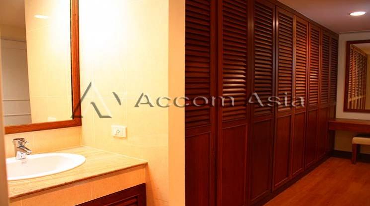 8  3 br Apartment For Rent in Sukhumvit ,Bangkok BTS Phrom Phong at Greenery Space In Bangkok 10113