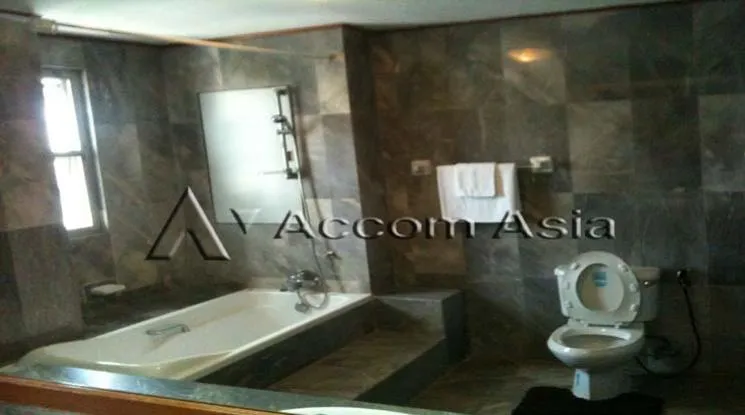 8  4 br Apartment For Rent in Sukhumvit ,Bangkok MRT Sukhumvit - BTS Asok at Newly renovated modern style living place 1413315