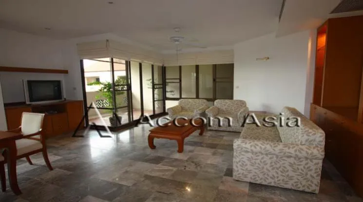 unit 3 Bedrooms  Apartment For Rent in Sukhumvit, Bangkok  near BTS Phrom Phong (1413346)