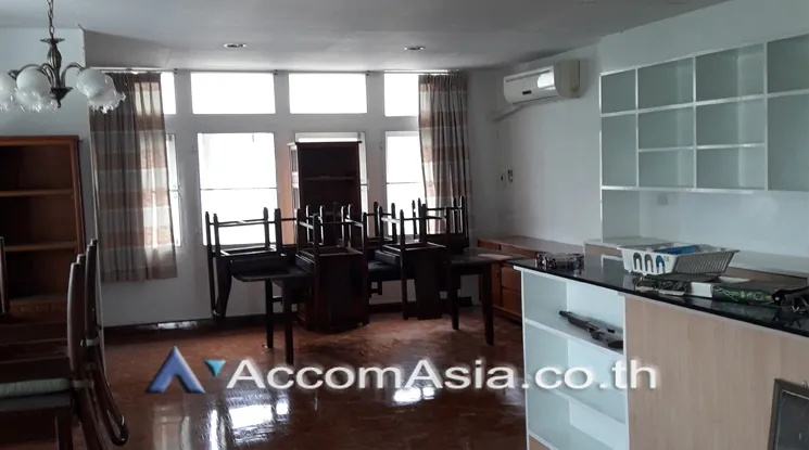 unit 3 Bedrooms  Apartment For Rent in Ploenchit, Bangkok  near BTS Ploenchit (1413384)