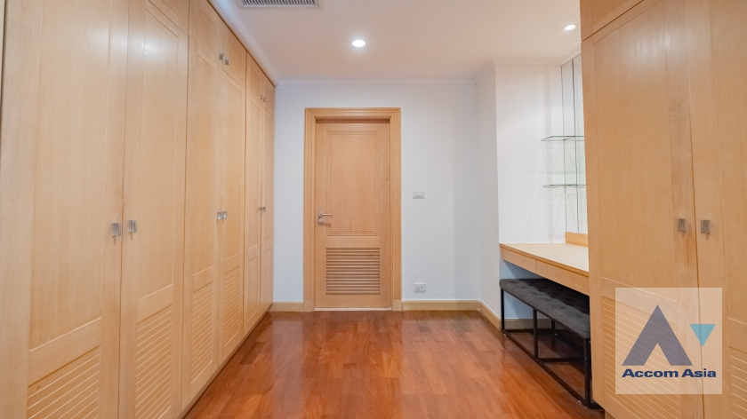 22  4 br Apartment For Rent in Sukhumvit ,Bangkok BTS Phrom Phong at Apartment with Top Facilities, Close to Emshere 1513446