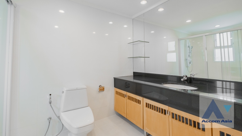 28  4 br Apartment For Rent in Sukhumvit ,Bangkok BTS Phrom Phong at Apartment with Top Facilities, Close to Emshere 1513446