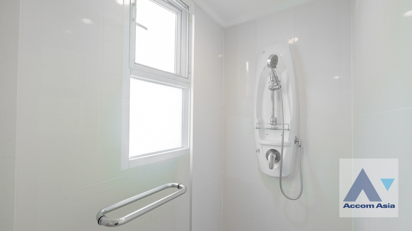 34  4 br Apartment For Rent in Sukhumvit ,Bangkok BTS Phrom Phong at Apartment with Top Facilities, Close to Emshere 1513446