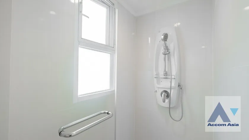 34  4 br Apartment For Rent in Sukhumvit ,Bangkok BTS Phrom Phong at Apartment with Top Facilities, Close to Emshere 1513446