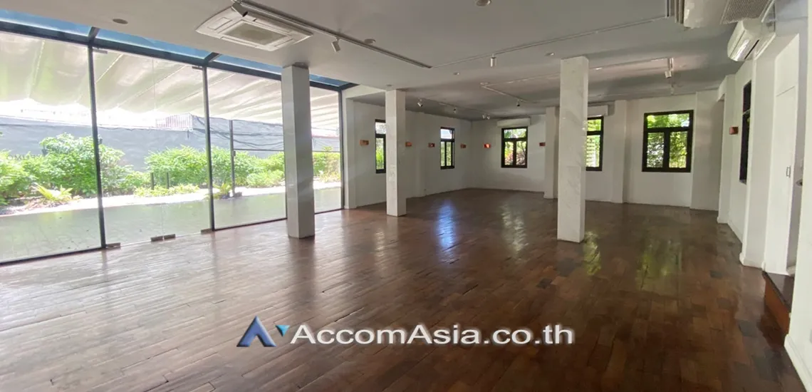 1  3 br House For Rent in Sathorn ,Bangkok MRT Khlong Toei 1713481