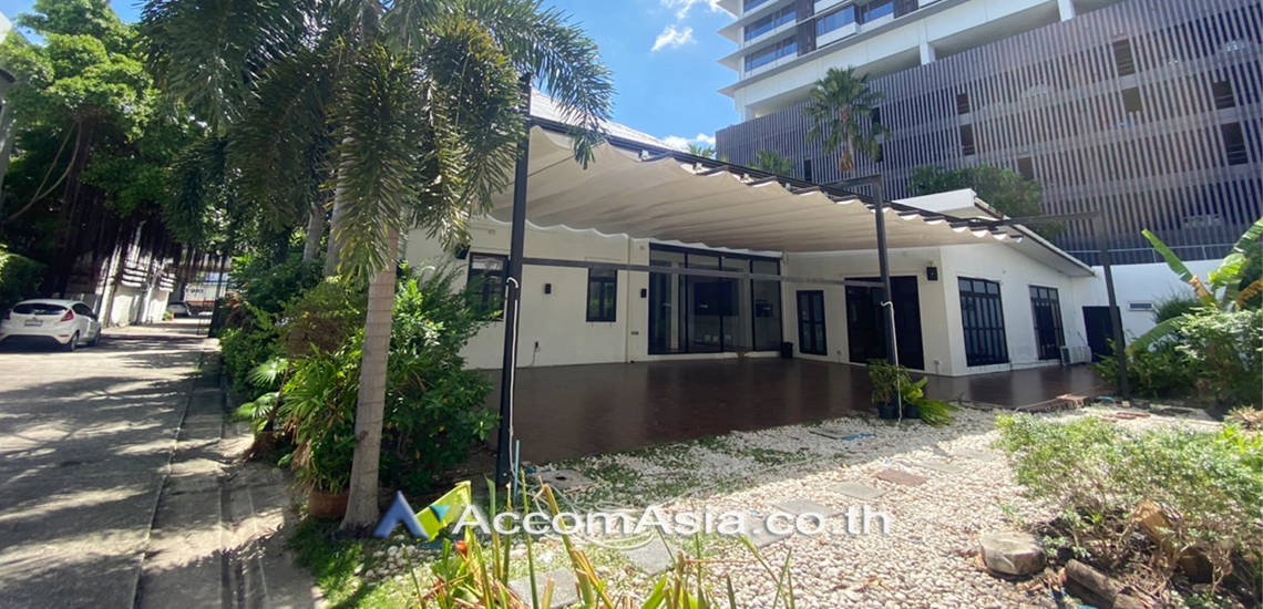  1  3 br House For Rent in Sathorn ,Bangkok MRT Khlong Toei 1713481