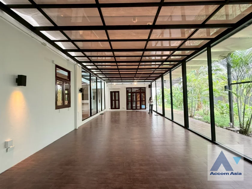  1  3 br House For Rent in Sathorn ,Bangkok MRT Khlong Toei 1713481