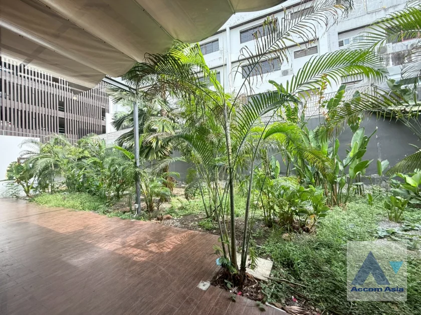 35  3 br House For Rent in Sathorn ,Bangkok MRT Khlong Toei 1713481