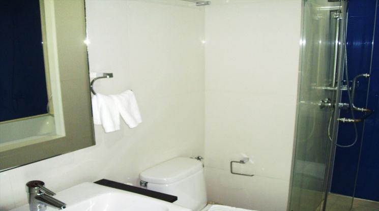 9  2 br Apartment For Rent in Sukhumvit ,Bangkok BTS Phrom Phong at Stylishly Refurbished 1413486