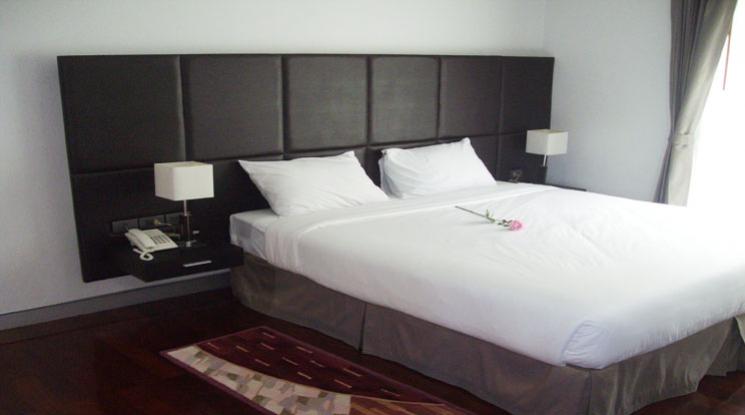 8  2 br Apartment For Rent in Sukhumvit ,Bangkok BTS Phrom Phong at Stylishly Refurbished 1413486