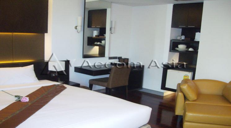  2  Apartment For Rent in Sukhumvit ,Bangkok BTS Phrom Phong at Stylishly Refurbished 1413488