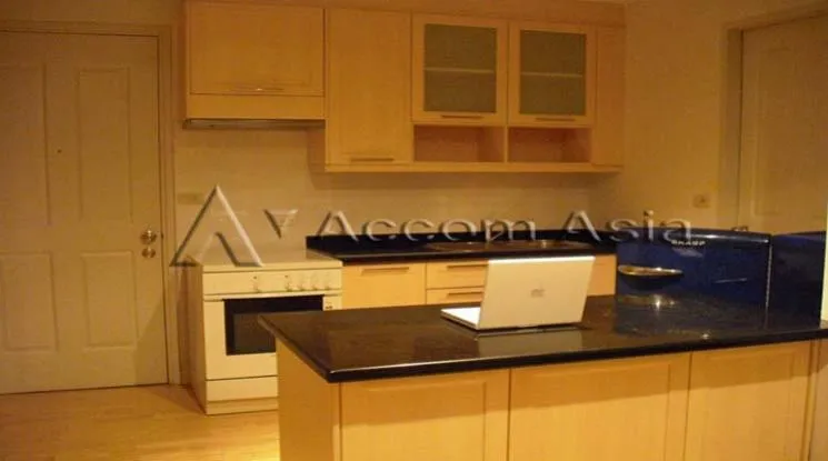 unit 1 Bedroom  Condominium For Rent in Charoen Nakhon, Bangkok  near BTS Krung Thon Buri (1513501)