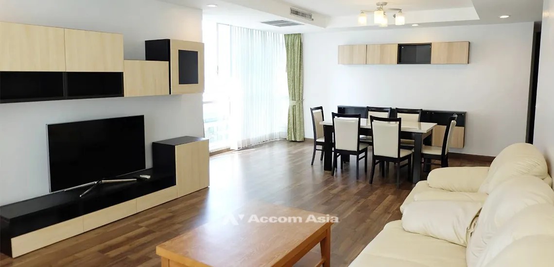 unit 2 Bedrooms  Condominium For Rent in Ploenchit, Bangkok  near BTS Ratchadamri (1513517)