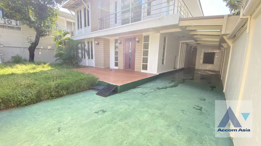 4  3 br House For Rent in Sukhumvit ,Bangkok BTS Ekkamai 1713519