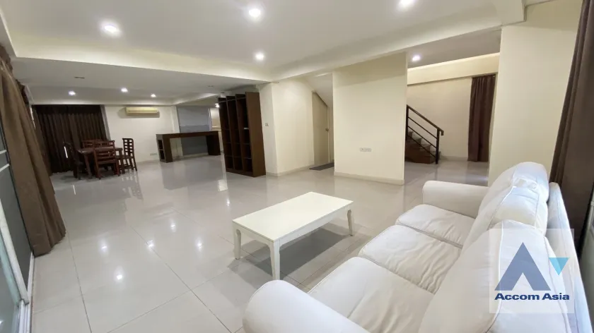 6  3 br House For Rent in Sukhumvit ,Bangkok BTS Ekkamai 1713519